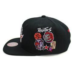 Turn heads on and off the court in the Toronto Raptors Patch Overload snapback hat by Mitchell & Ness. Features 100% Polyester Wool-feel crown and top visor, raised and flat embroidery front logo, woven patches on side, Mitchell & Ness logo embroidery at back, green undervisor, adjustable snapback closure at back. Style: HHSS4327XTRAYPK Throwback Snapback Hat With Flat Brim For Streetwear, Throwback Flat Brim Snapback For Streetwear, Throwback Black Snapback Hat, Throwback Streetwear Snapback Hat With Flat Bill, Black Throwback Snapback Baseball Cap, Black Throwback Snapback Hat For Sports Events, Nba Apparel, Nba Outfit, Nba Hats