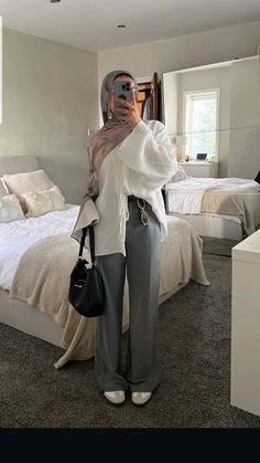 #modestwear #modestwear #modestwearinspiration #modestinspiration #hijabi #hijabiinspiration #outfit #outfitinspo #outfitinspiration Hijabi Outfit Ideas Winter, Muslim Outfits Casual Summer, Vela Hijab Outfit, Elegant Outfit Hijab, Hijabi Style Summer, Loose Hijab Style, Hijabi Girl Outfit, Elegant Hijab Style, Hijabi Outfits Casual Summer