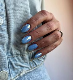 Summer Nail Pastel, Iridescent Powder Nails, Nail Shine Design, Light Bright Blue Nails, Iridescent Nails Blue, Nails Oval Shape Design, Light Blue Chrome Nails Designs, Pastel Blue Chrome Nails, Red White And Blue Chrome Nails