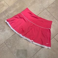 Women’s Nike Skort. Size Small. Embroidered Nike Swoosh. Euc. Never Worn Without Panties. No Rips, Holes, Or Stains. From A Pet Free Smoke Free Home. Nike Red Bottoms For Spring, Netball Outfits, Nike Tennis Outfits, Tennis Fits, Nike Skort, Nike Skirt, Tennis Outfits, Nike Skirts, Tennis Accessories