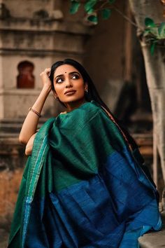 Sobhita Dhulipala Aesthetic, Sobhita Dhulipala Saree, Indian Woman Photography, Indian Wear Photoshoot Ideas, Aesthetic Indian Photography, Indian Traditional Aesthetic