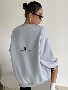 Women Sweatshirts, Dropped Shoulder Sweatshirt, Easy Trendy Outfits, Clothing Logo, Branding Photoshoot, Cute Everyday Outfits, Tee Outfit, Set Outfit, Inspiration Style