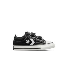 This Star Player 76 is made to make a statement with a bold Star Chevron logo. Converse Star Player 76 Easy-On Canvas For Kids In Black, Size 6C Converse Star Player 76, Chevron Logo, Canvas Converse, Converse Star Player, Logo Star, Converse Star, Converse Shop, Custom Converse, All Stars Converse