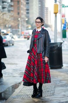 Elena Moussa Tartan Fashion, Net Fashion, Winter Attire, Nyfw Street Style, Ladies Wear, Biker Jackets, Tartan Dress, Style Punk, Vestidos Vintage