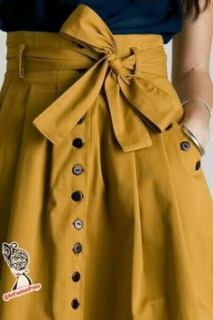 Mustard Skirt, Chloe Sevigny, Victoria Secrets, Elle Fanning, Beautiful Skirts, Cara Delevingne, Antalya, Baseball Caps