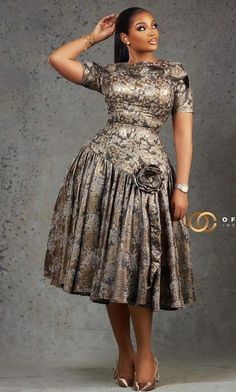 Cooperate Gown Style, Corporate Gowns For Church, Damask Gown Styles, Church Outfit Ideas For Women, Ladies African Dresses, Church Dresses For Women Classy Chic, Brocade Dress Styles, Church Dresses For Women