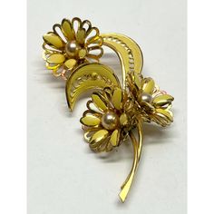 Vintage Continental enamel flower brooch pin. Vintage gold tone pin marked on back. Yellow enamel with faux pearls and flowers. Vintage pin. JH41GH. Pearls And Flowers, Formal Flower Enamel Brooches, Vintage Gold Enamel Brooches, Vintage Enamel Flower Brooches, Vintage Yellow Flower Brooch, Vintage Gold Flower Shaped Brooch, Flowers Vintage, Enamel Flower, Vintage Pins