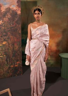 Editors Note Celebrate in style with the handwoven gray silk sari. Rich festive colors meet detailed paisley motifs, showcasing classic Indian craftsmanship, inspired by the jamawars of kashmir. A ... Paisley Motifs, Grey Saree, Gray Silk, Silk Sari, Indian Fashion Dresses, Fabric Silk, Banarasi Sarees, Blouse Length, Blouse Fabric