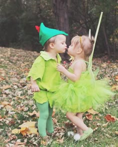 #197… Twin Costumes, Sibling Costume, Halloween Costumes To Make, Twin Halloween, Twin Halloween Costumes