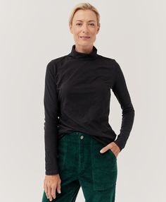 Women's Black Featherweight Slub Turtleneck L. Super soft organic women's Featherweight Slub Turtleneck from Wear PACT. Fair Trade Factory. GOTS Certified Organic Cotton On Repeat, Sustainable Clothing, Personal Marketing, Fair Trade, Long Sleeve Tshirt Men, Ready To Wear, Organic Cotton, Turtle Neck, Sweatshirts