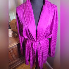 The Color Is Just Gorgeous But I Own Too Many Robes! Lying Flat The Chest Is 23", And The Length Is 35". Elegant Purple Fitted Sleepwear, Elegant Fitted Purple Sleepwear, Metallic Jacket, Velvet Shorts, Savage X Fenty, Pink Cotton Candy, Bow Detail Dress, Sleepwear Robe, Purple Fashion