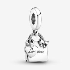 Pandora Shopping Bag Pendant Charm 799536c00 New With Tag Pandora Shopping Bag Charm, Pandora Shopping Bag, Jewelry Pandora, Free People Bags, Pandora Heart, Xmas List, Pandora Silver, Pandora Charm, Heart Balloons