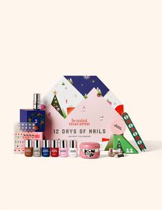 12 Days of Nails - 2024 Advent Calendar Cute Advent Calendar, Avent Calendar, Glossy Nails, Gold Chrome Nails, Mini Macaron, Chrome Nail Powder, Beauty Advent Calendar, Led Nail Lamp, Nails 2024