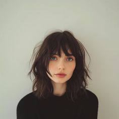 Bangs Haircut Ideas, Shag Bob Haircut, Trendy Bangs, Bangs Haircut, Shaggy Short Hair, Shaggy Hair, Shaggy Haircuts, Lob Haircut, Braut Make-up