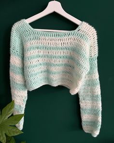 Crochet pattern, pdf, download, sweater, crochet jumper, crop top, handmade sweater, cozy sweaters Cute Crochet Sweater, Triple Crochet, Yt Videos, Crochet Sweater Pattern, Handmade Sweater, Sweater Crochet, Crochet Videos Tutorials, Crochet World, Kehlani