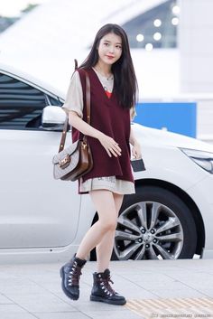 height: 162cm Iu Cute Outfit, Iu Street Style, Iu Fashion Casual, Iu Casual Outfit, Iu Fashion Outfits, Iu Casual, Iu Clothes, Iu Style, Iu Outfits