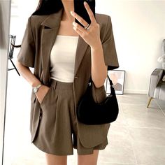 Hey everyone! Special picks outfit Ideas for every type of festive occasion. Here for more >>> https://chyclothing.storenvy.com/collections/988299-pants/products/36574931-stunning-executive-office-blazer-with-matching-pleated-wide-leg-shorts-pants Suits For Women Shorts, Short Sleeve Blazer Outfit, Shorts And Blazer Outfit, Blazer With Shorts, Kim Wedding, Linen Outfits, Fits Ideas, Suit Shorts, Pick Outfits