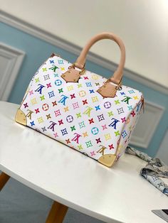 GG Fashion Lu-Vi bags - 025 A+ Excellent Quality copies; Contact us if you've any questions in your mind. Lv Bag, Cute Bag, New Handbags, Luxury Women, Louis Vuitton Speedy Bag, Crossbody Shoulder Bag, Luxury Bags, Contact Us, Messenger Bag