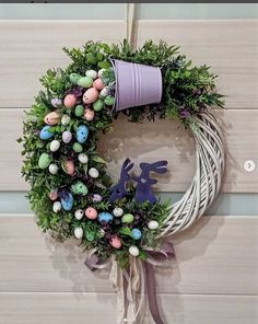 Easter Flower Arrangements, Easter Spring Wreath, Easter Wreath Diy, Easter Craft Decorations, Door Wreaths Diy, Spring Easter Crafts, Easter Floral, Easter Flowers, Easter Crafts Diy