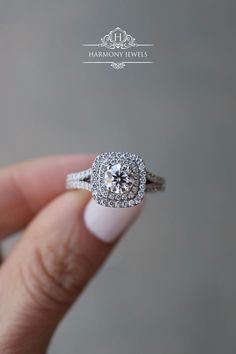 #roundbrilliantengagementring #doublehaloring #doublehalo #diamondengagementring #engagementring 0 7 Carat Engagement Ring, Engagement Rings Round Solitaire, 7 Carat Engagement Ring, Engagement Ring For Bride, Latest Gold Ring Designs, Ring Upgrade, Modern Gold Jewelry