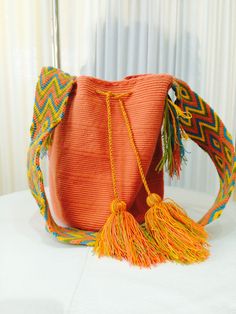 Wayuu Mochilas Bags Hanmade Made in Colombia Traditional Multicolor Woven Bucket Bag, Traditional Handwoven Multicolor Bucket Bag, Wayuu Bags Pattern Free, Wayuu Mochila Bag Pattern, Wayuu Bag