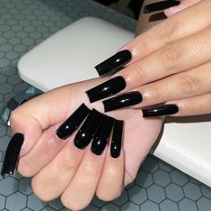 Black Nail Tips, Long Black Nails, Long Press On Nails, Black Acrylic Nails, Nails Only, Party Kleidung, Ballerina Nails, Nail Forms, Fire Nails