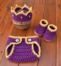 Baby Prince Crochet Outfit - Baby Prince Photo Prop Prince Outfit, Newborn Boy Hats, Newborn Crown, Newborn Photos Boy, Crochet Crown, Prince Clothes, Crochet Outfit, Newborn Photo Outfits, Baby Crown