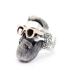 hipster-skull-ring-in-sterling-silver-and-9k-red-gold-1 Skull Beard, Meaningful Things, Sterling Silver Skull Rings, Mens Skull Rings, Silver Skull Ring, Man Ring, Biker Jewelry, Biker Rings, Ringe Gold