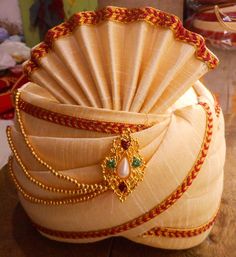 Cream Color pagdi with gold Color pearls – PUSHMYCART Wedding Pagdi, Indian Head, Royal Families, Day Wedding, Head Wrap, Gold Dress, Gold Pearl, Head Wraps, Cotton Silk