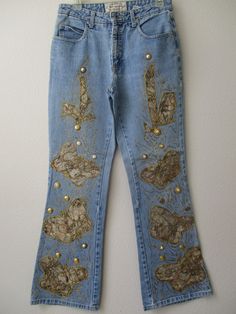 "HAND-EMBELLISHED Not Guilty Butterfly Design Embellished JEANS ✽ ✽ ✽ Original Butterfly Print Design, Hand-embellished by Iva Boutique ✽ ✽ ✽ BRAND - Not Guilty SIZE - 7/8 MATERIAL  ---- 100% cotton WAIST------------28\" HIPS ------------ 36\" RISE ------------- 9 1/2\" INSEAM -------- 30\" PATTERN ------- butterfly print CONDITION ----- pre-owned - excellent MATERIAL ------- sequin & glue glitter CLOSURE ------- front zipper PACKETS --------- front & back pockets WASH ----------- hand cold wash Embellished Denim Blue Straight Leg Jeans, Embellished Straight Leg Denim Blue Jeans, Embellished Denim Blue Straight Leg Bottoms, Straight Leg Denim Bottoms With Sequins, Straight Leg Denim Sequined Bottoms, Straight Leg Denim Jeans With Sequins, Straight Leg Sequin Denim Jeans, Sequined Straight Leg Denim Bottoms, Sequined Straight Leg Denim Jeans