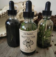 Witchy Products, Crystal Room, Magia Das Ervas, Herbal Apothecary, Witchy Crafts, Magic Aesthetic, Witch Aesthetic, Green Witch, Natural Cosmetics