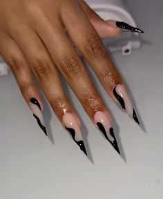 Black Nail Designs Stiletto, Nude Stiletto Nail Designs, Long Black Stiletto Nails, Pretty Stiletto Nails, Stiletto Black Nails, Long Acrylic Nails Stiletto, Black Stiletto Nails