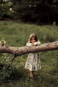 Toddler Pictures, Children Photography Poses, Nature Photoshoot, Family Photo Pose, Outdoor Shoot, Summer Photoshoot, Outdoor Photoshoot