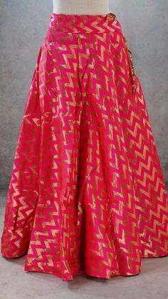 Chevron Gold weaving Silk Flared Skirt Indian Women Bollywood Women Wedding Party Festive Skirt Pakistani Gift for her Indian Skirt Lehenga Bollywood Women, Skirt Lehenga, Skirt Indian, Dress Over Pants, Indigo Purple, Indian Skirt, Latest Dress Design, Girls Skirt, Dress Design Patterns