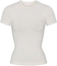 Fitted Cap Sleeve T-shirt For Summer, White Fitted T-shirt With Cap Sleeves, White Fitted Tops With Cap Sleeve, Fitted Cotton T-shirt With Cap Sleeves, Fitted Short Sleeve Crew Neck Top, Fitted Basic Crew Neck Short Sleeve Top, Fitted Basic Short Sleeve Crew Neck Top, Fitted Solid Color Short Sleeve T-shirt, Fitted Casual Elastane T-shirt