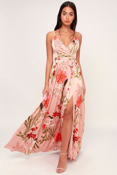 Spring Occasion Dress, Floral Dress Wedding Guest, Summer Maxi Dress Boho, Spring Wedding Guest Dress, Blush Pink Dresses, Blazer Outfit, Pink Floral Dress, Satin Maxi, Satin Maxi Dress