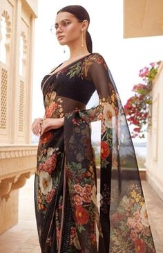 Sarees Sabyasachi, Printed Silk Sarees, Sabyasachi Sarees, Indian Sari Dress, Floral Print Sarees, Wedding Lehengas, Sari Dress, Ghagra Choli