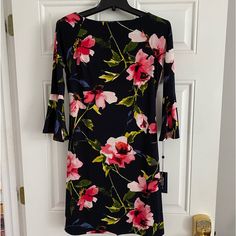 30 Inches From Shoulder To Hem. Nice Stretchy Flowing Fabric Beautiful Floral Print. Tommy Hilfiger Pink Spring Dresses, Short Shift Dress, Blue Flower Dress, Paisley Print Shirt, Trumpet Sleeves, Flowing Fabric, Mini Sheath Dress, Floral Chiffon Dress, Collared Shirt Dress