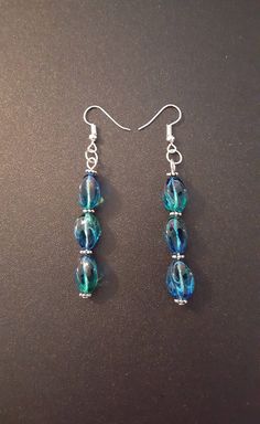 Glass Beaded Earrings With Dangling Beads, Turquoise Faceted Bead Earrings, Turquoise Earrings With Faceted Beads, Trendy Jewelry Ideas, Aluminum Earrings, Ribbon Jewelry, Rainbow Jewelry, Button Jewelry, Earrings Green