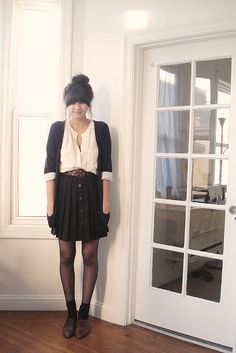 Socks Outfit, Scene Girl, Fun Outfits, Rock Outfit, Winter Inspiration, Wood Buttons, Black Stockings, Victoria Secrets, Beautiful Skirts