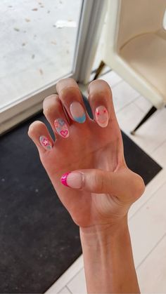 Tsitp Inspired Nails, Preppy Nail French Tip, Cute Pink Beach Nails, Beach Vibe Nails French Tip, Coconut Girl Nail Ideas, Nails Short Cute, Nail Inspo Short Nails, Trip Nails, Preppy Nails