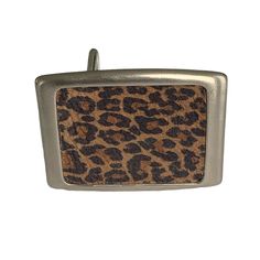 A Cheetah leather print designed on a small buckle is a perfect accessory for any occasion. Dress up your outfit or just wear the  leather belt buckle with a t 'shirt. The buckle is so versatile. The antique silver belt buckle pairs well with the brown or black full grain leather belt.  The dimensions of the belt are 1 1/2 x 2 1/4 inches. Fits on a belt strap up to 1 1/2 inches wide.  The belt buckle comes packaged in an organza bag for gift giving or storage. Cowgirl Belt Buckles, Western Cowgirl Style, Cowgirl Belt, Cowboy Buckle, Cowgirl Belts, Leather Belt Buckle, Handmade Leather Belt, Womens Leather Belt, Small Belt