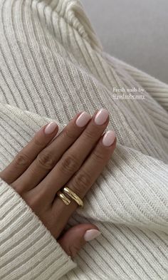 Short Nail Inspo Square, Milky Pink Nails, Ongles Beiges, Shellac Nail Colors, Florida Nails, Kutek Disney, Milky Pink, Basic Nails