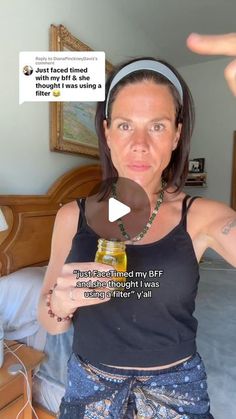 Melanie Sandford on Instagram: "It’s all about reposts for the next day or two until I can get settled in. There’s going to be a big storm in Florida and we are doing our best to steer clear of it as much as possible— until then here is a video on how to make the fountain of youth serum: 2 ounces of castor oil and 2 ounces of jojoba oil with 20 drops of frankincense oil. You can change this to suit your needs so if you have sensitive skin, you can use less frankincense oil. Also, the same would apply to a small smaller bottle for 2 ounce bottle it would be 1 ounce castor oil and 1 ounce jojoba oil, and 10 drops of frankincense. This has to be my favorite comment yet😂🙌🏼❤️ I’m telling you this is the best skin care serum ever. Take a 4 ounce jar fill 50% with castor oil 50% with jojoba oi Castor Oil For Face, It Foundation, Skincare Oil, Recipe For One, Facial Oils, Face Oils, Facial Treatments, Skin Care Wrinkles, Instagram People