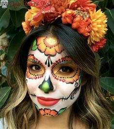 Sugar Skull Face Paint, Muertos Makeup, Sugar Skull Wallpaper, Beautiful Halloween Makeup, Dress Designing Ideas