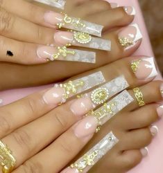 Gold Rhinestone Nails, Gold And Silver Nails, Finger Extensions, Nails Growth, Poly Gel Nails, Nails With Charms, Nails Sets, Fye Nails, Vegas Nails