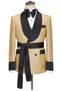 Shop for Lester Chic Gold Shawl Lapel Close Fitting Wedding Suits in Allaboutsuit at best prices.Find the best Gold Shawl Lapel slim fit suits with affordable price. Gold Shawl, Suits Prom, Men's Robes, Black Shawl, Prom Suits, Slim Fit Suits, Wedding Suit, Men’s Suits, Wedding Business