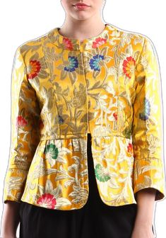 Haldi Ideas, Dungarees Outfits, Saree Reuse, Blouse Designes, Indian Dresses For Kids, Indian Blouses, Ethnic Jacket, Styling Hacks, Brocade Jacket