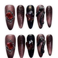 - Authentic hand-painted press-on, made with heart by real nail techs- Best quality gel and gems, ultra shiny, solid and long-lasting- 7 steps full salon procedure, bringing the real gel manicure set to youThe package contains:-10 nails the same size as your nails-24 glue tabs-Mini nail file- Extra gifts included!