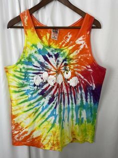 This shirt is in excellent vintage condition. It features sheep above the words: "Ba Haba, Maine". Measurements: * Armpit to armpit:  20.5" * Length from shoulder to hem:  27" Sleeveless Multicolor Graphic Print T-shirt, Multicolor Band Merch Tops For Summer, Y2k Multicolor Cotton T-shirt, 90s Style Multicolor Screen Print Tops, Multicolor Tops For Pride Streetwear, Multicolor Sleeveless Graphic Print T-shirt, Multicolor Tops For Streetwear And Pride, Multicolor Tops For Streetwear During Pride, Multicolor Cotton Tops For Pride